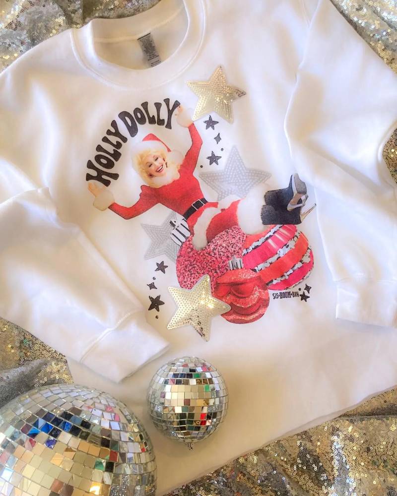 Holly Dolly Christmas